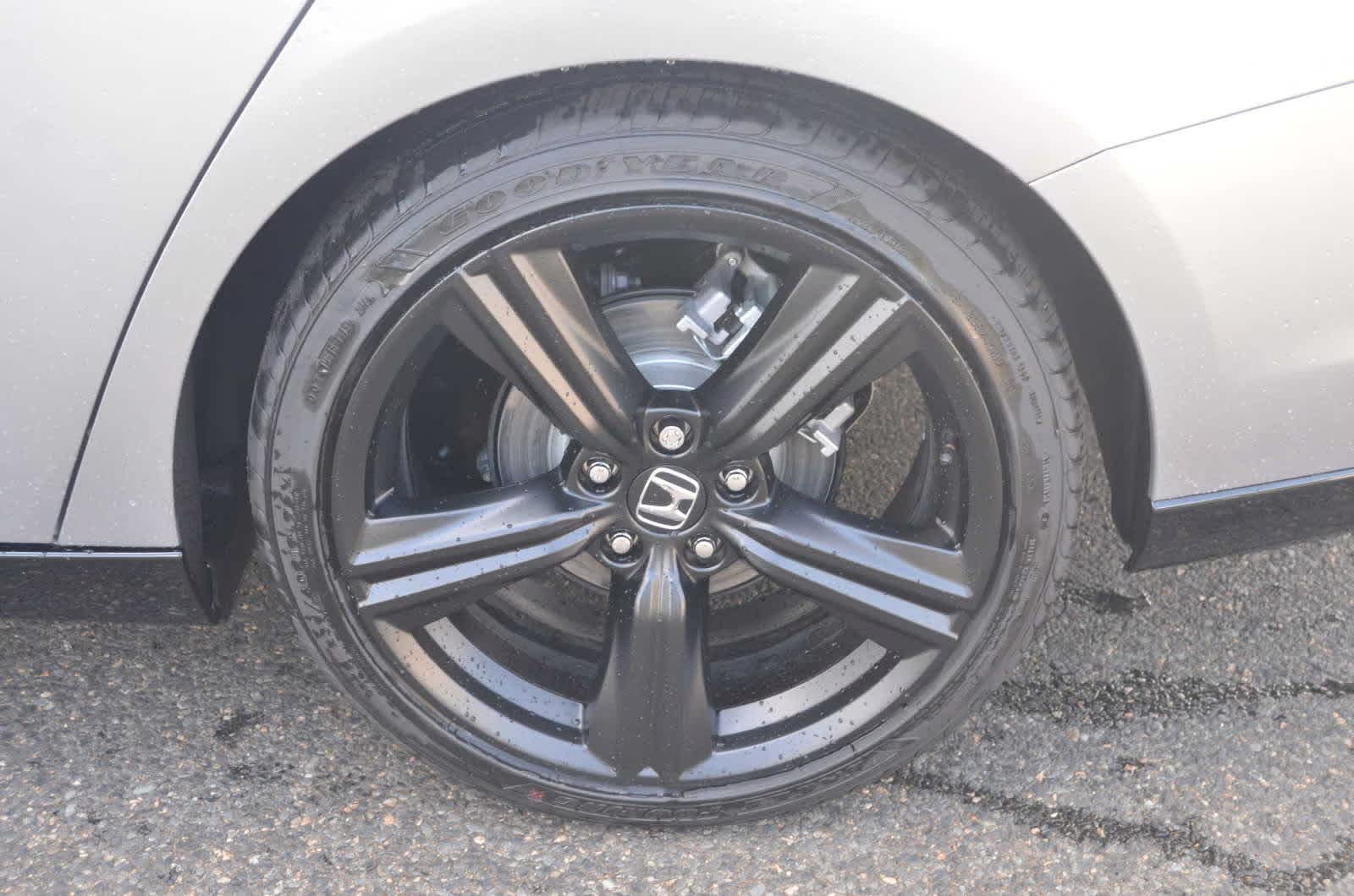 new 2025 Honda Accord Hybrid car