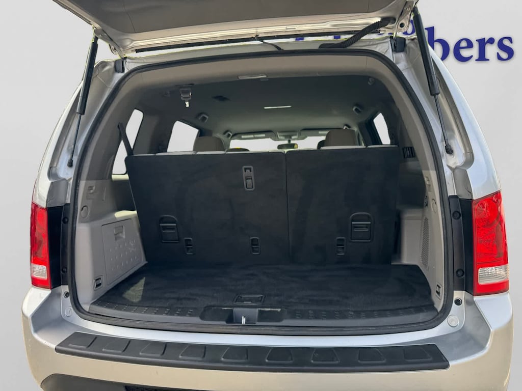 Used 2013 Honda Pilot LX 4WD SUV