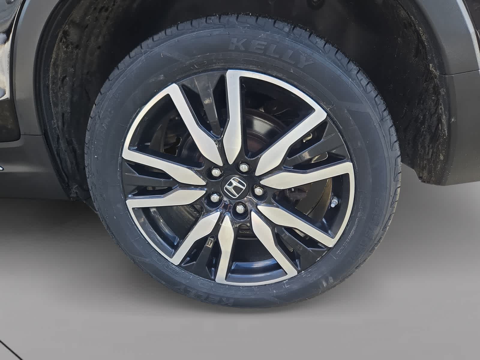 used 2020 Honda Pilot car, priced at $24,998