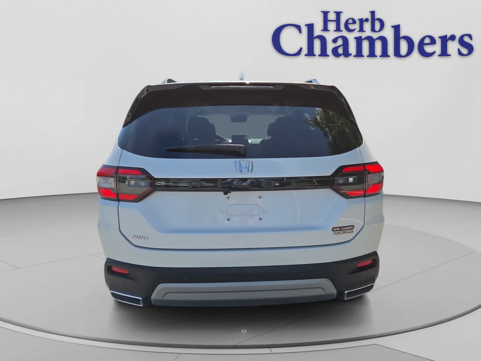 used 2023 Honda Pilot car, priced at $40,498