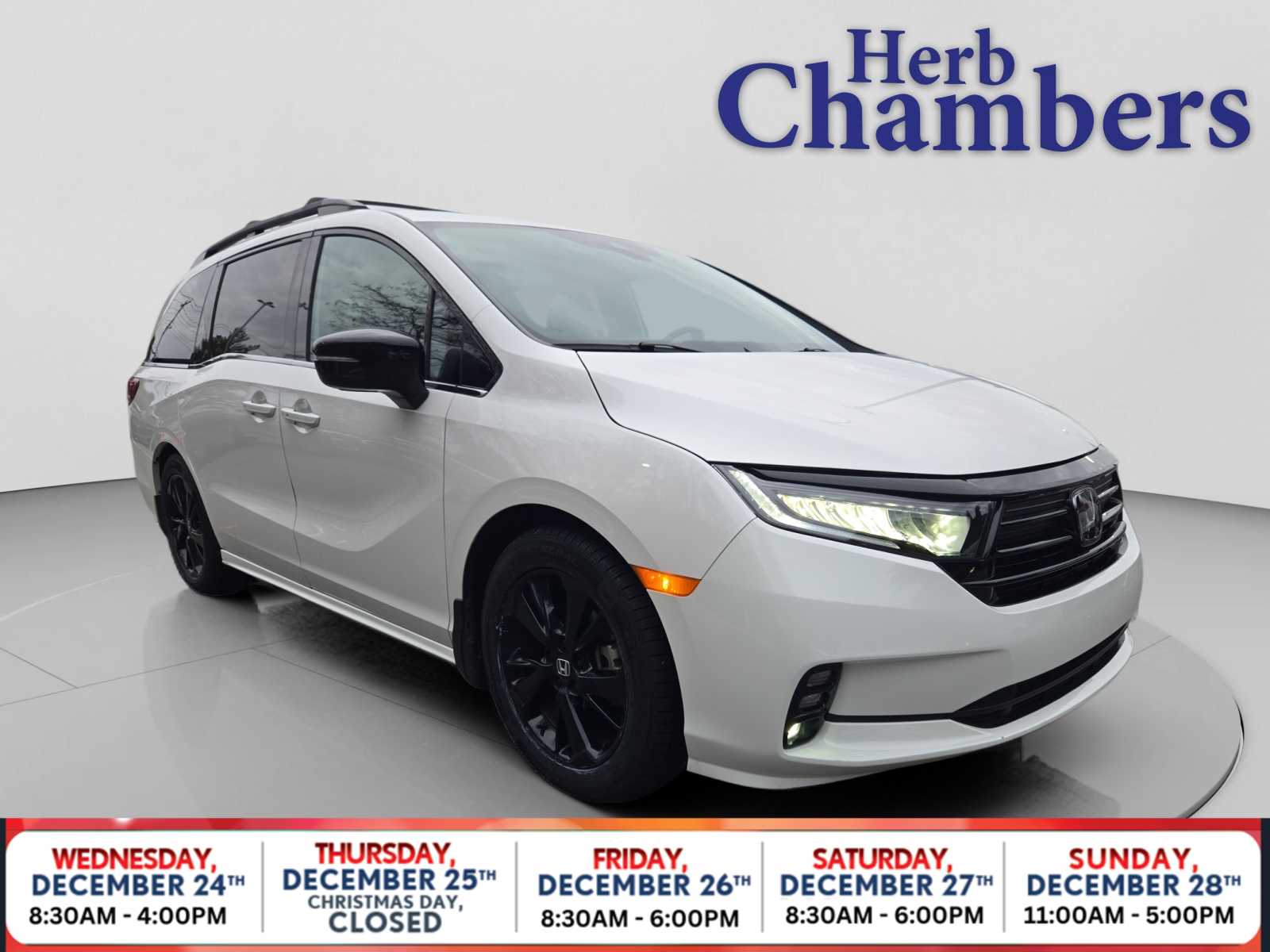 2024 Honda Odyssey SPORT's photo