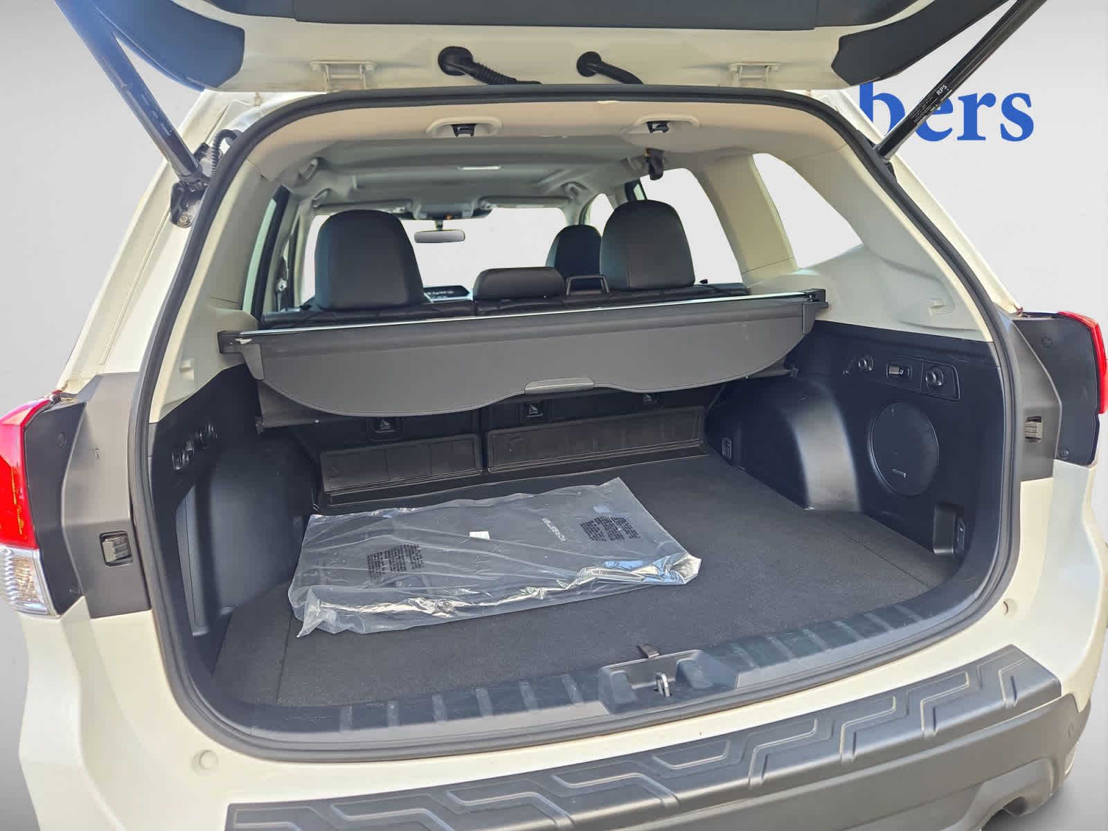 2023 Subaru Forester Limited photo 4