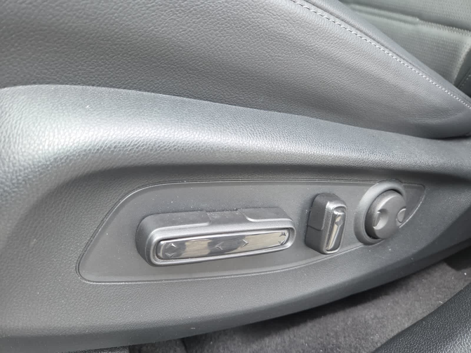 used 2024 Honda CR-V car, priced at $33,998