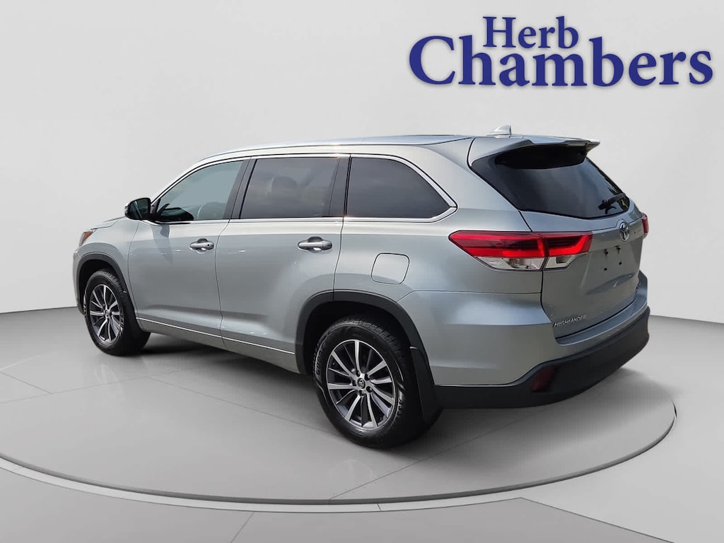 Used 2018 Toyota Highlander XLE V6 SUV