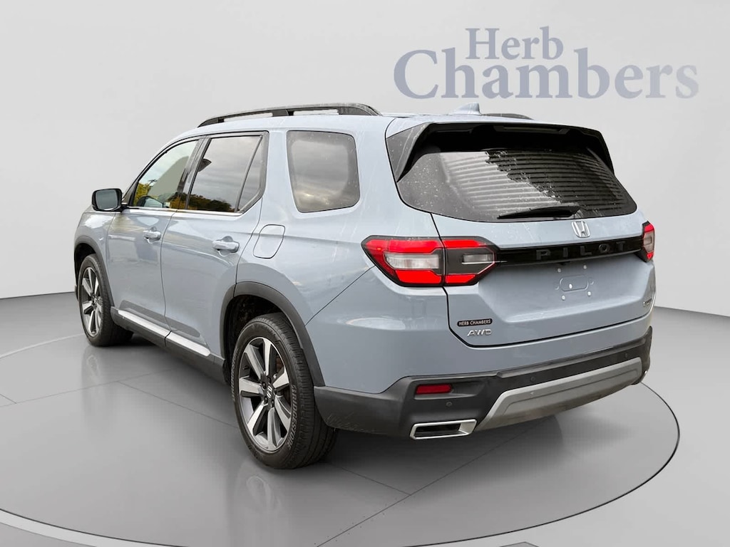 Certified 2024 Honda Pilot Touring SUV