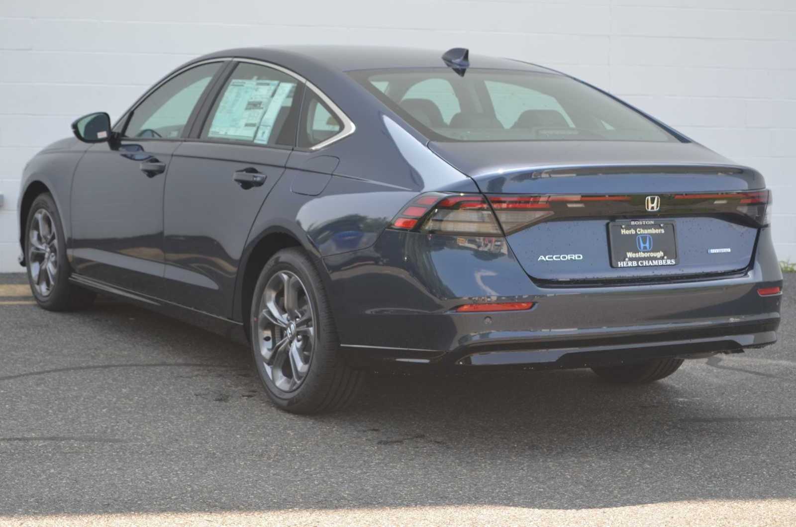 2025 Honda Accord Hybrid EX-L photo 3