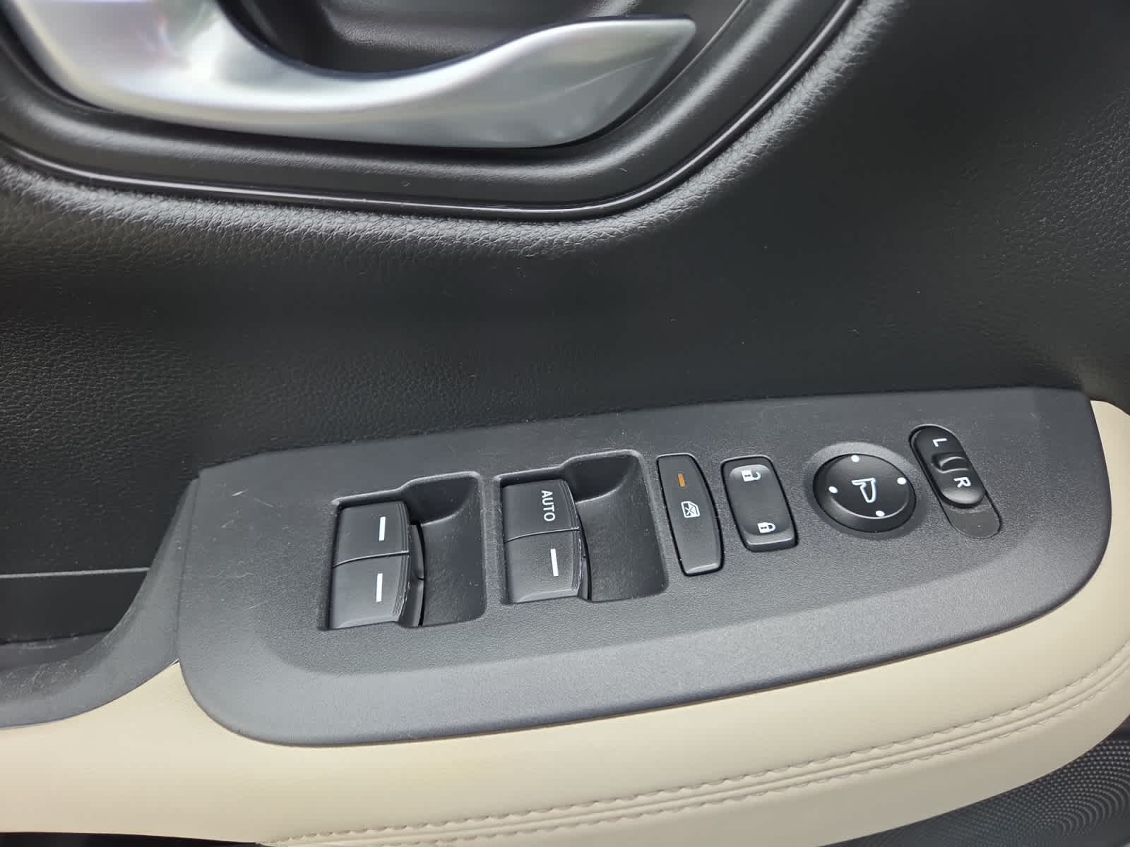 used 2025 Honda HR-V car, priced at $26,998
