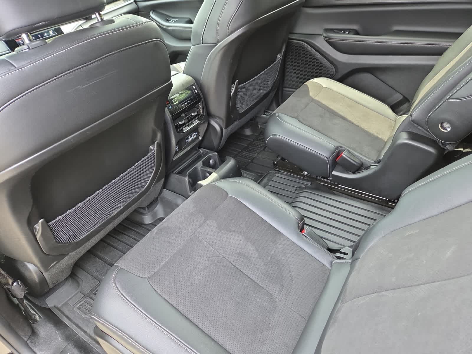 used 2023 Jeep Grand Cherokee car, priced at $33,998