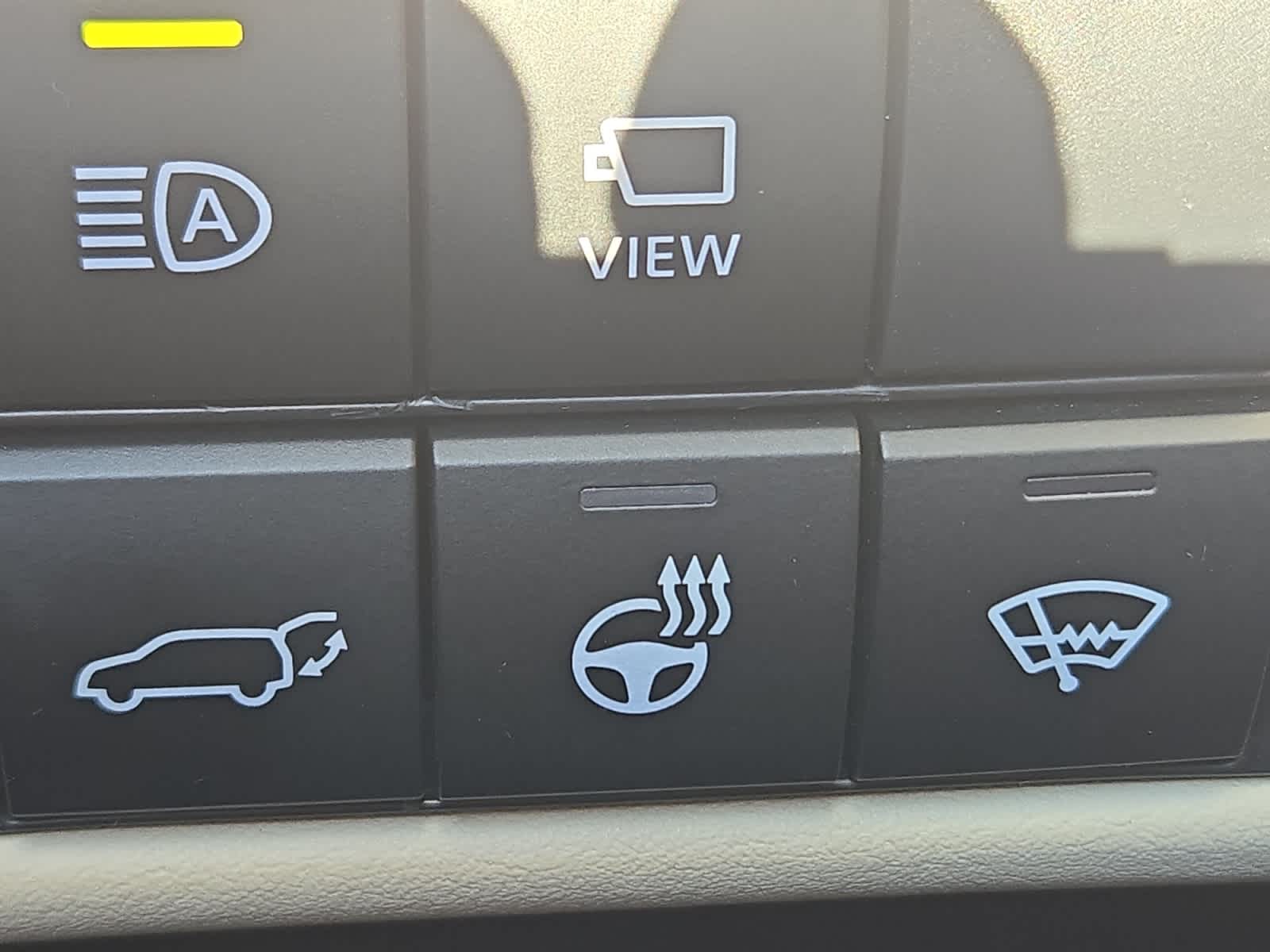 used 2022 Toyota Highlander car, priced at $35,398