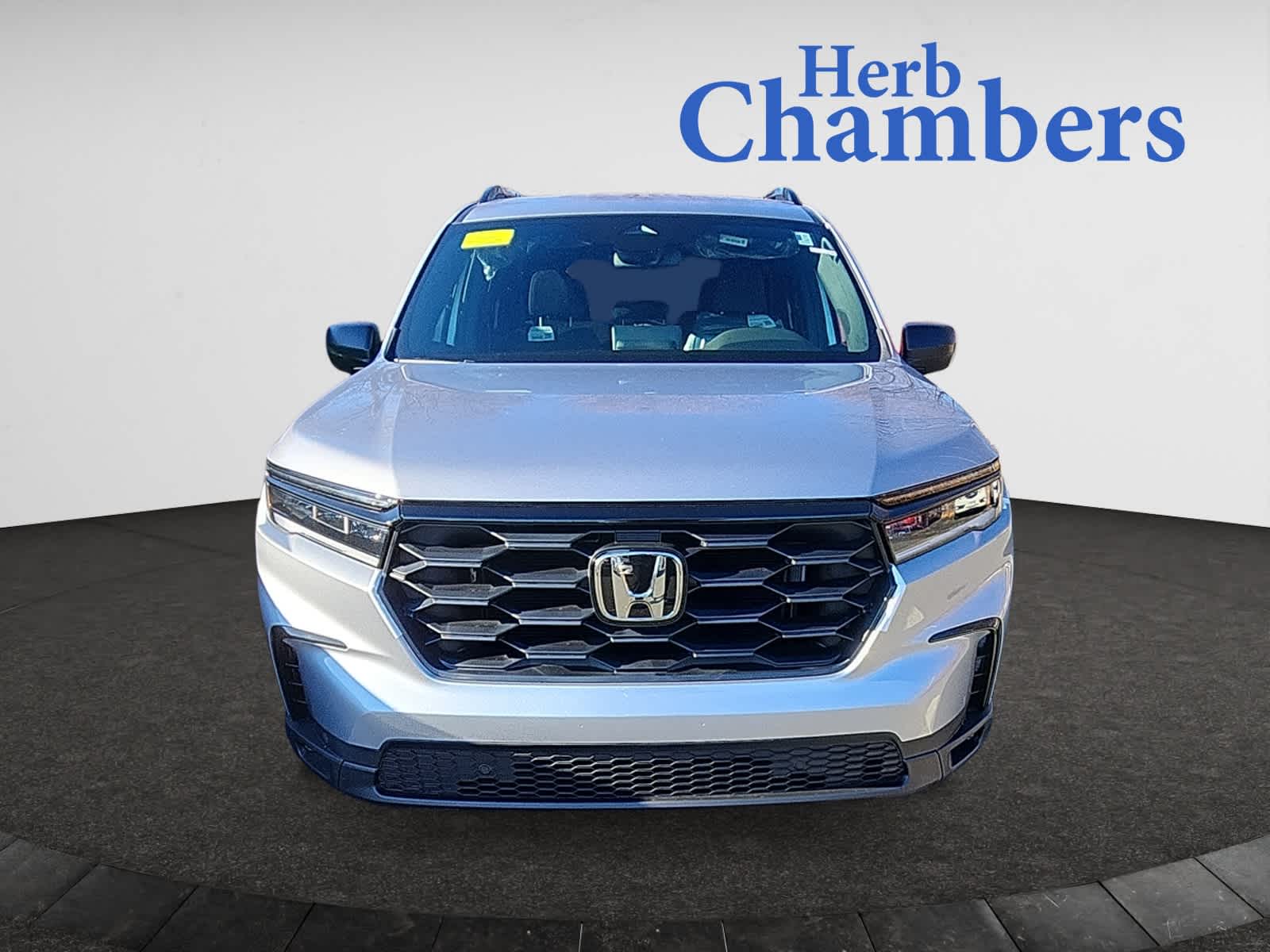 2025 Honda Pilot Sport photo 2