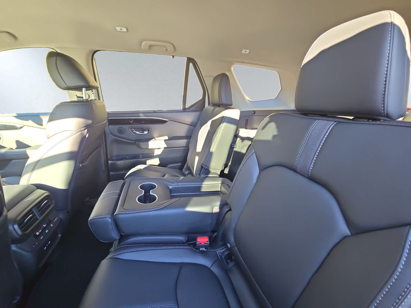 new 2025 Honda Pilot car