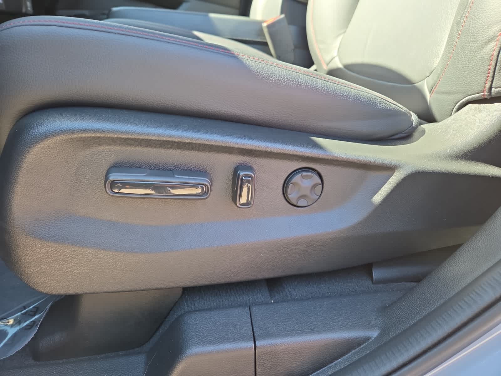 used 2023 Honda Odyssey car, priced at $38,998