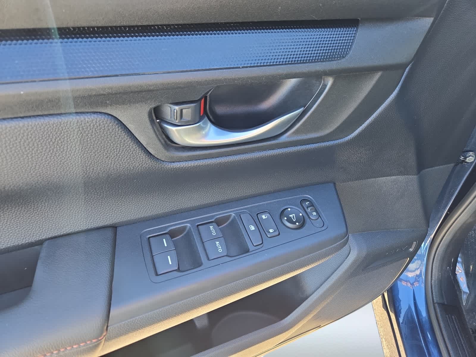 used 2023 Honda CR-V Hybrid car, priced at $30,998