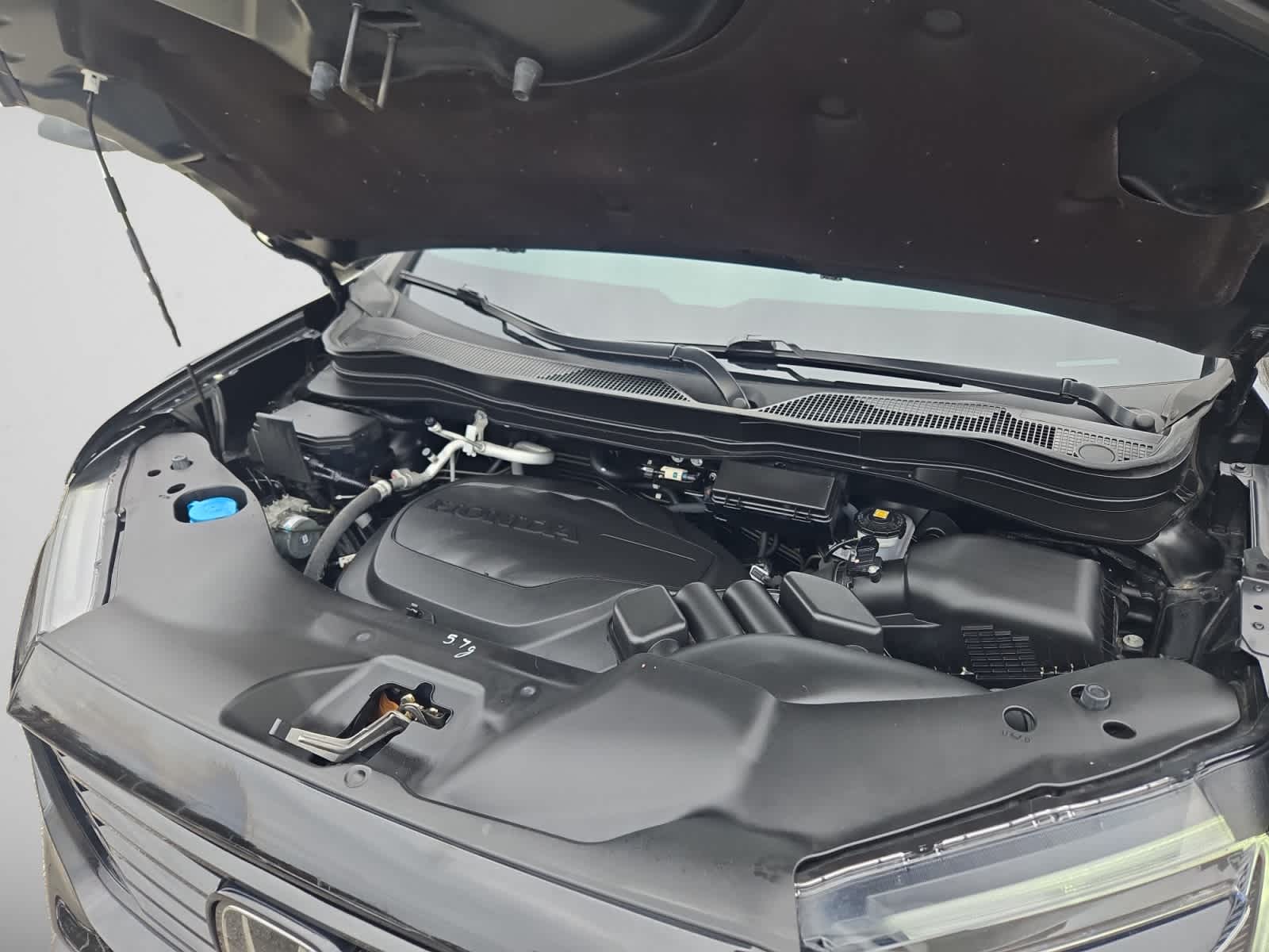 2023 Honda Ridgeline Black Edition photo 2