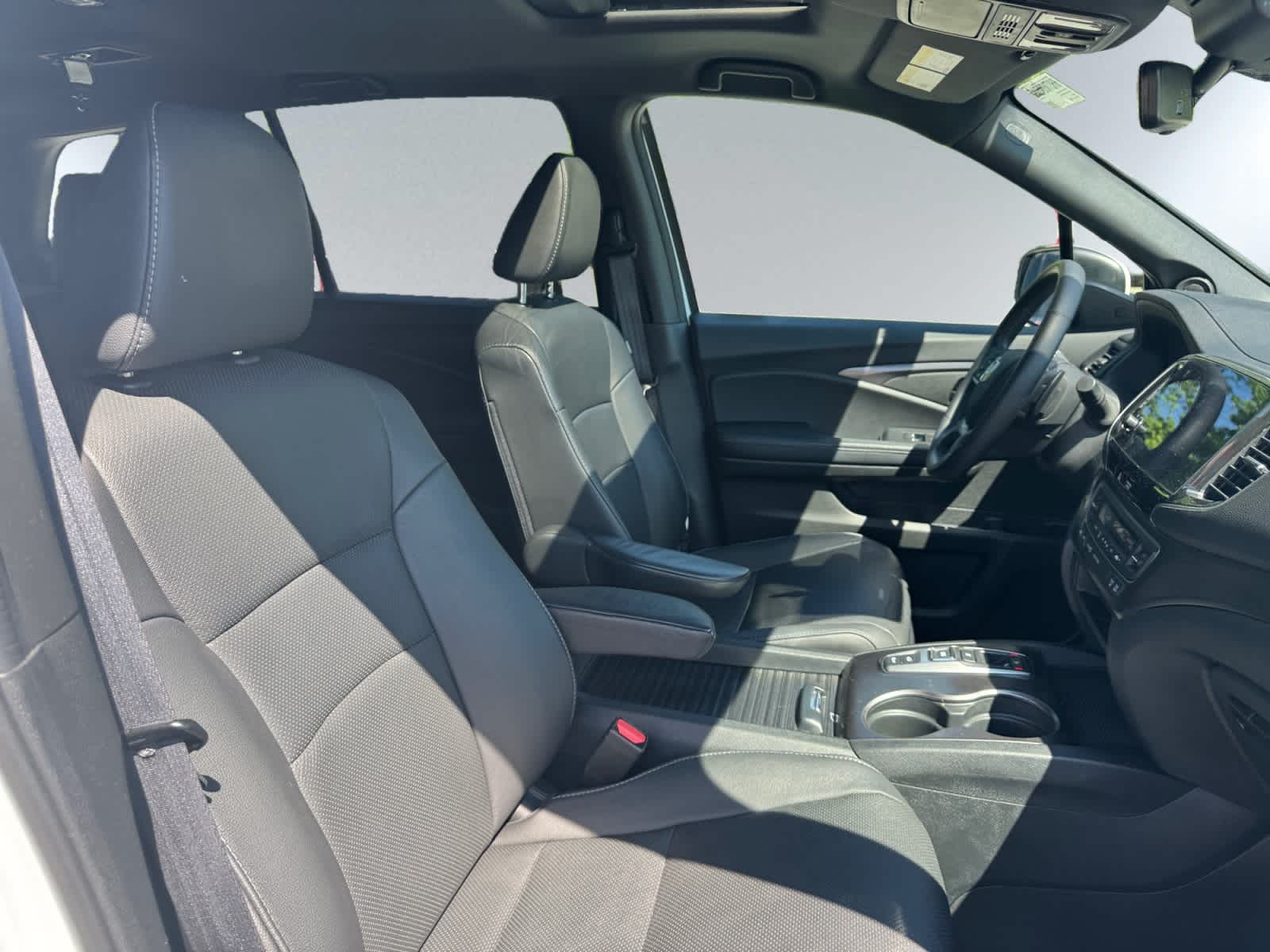 used 2022 Honda Passport car, priced at $30,998