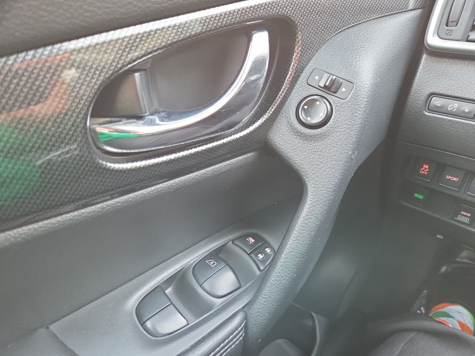 used 2016 Nissan Rogue car, priced at $15,998