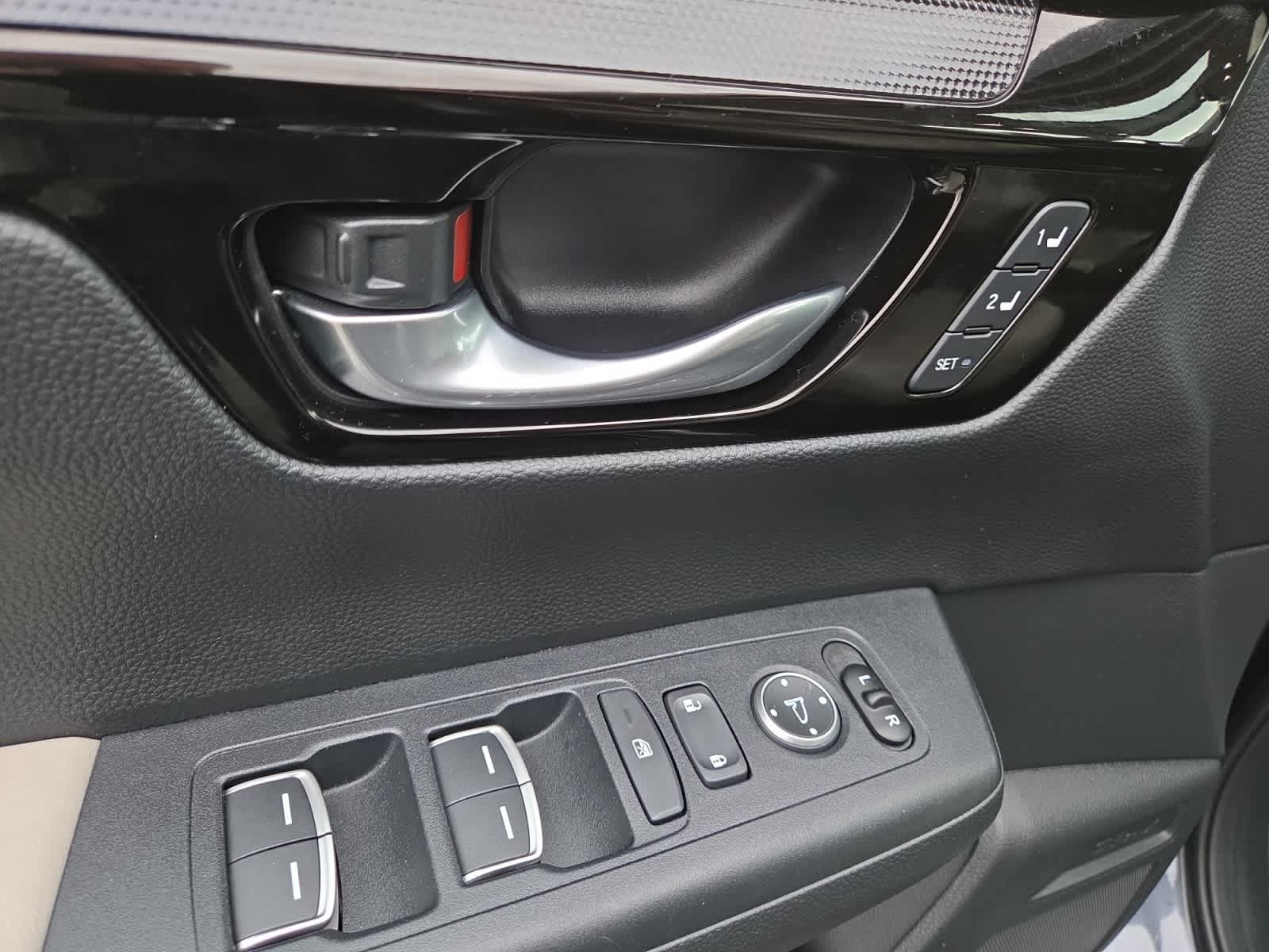 used 2025 Honda CR-V car, priced at $34,998