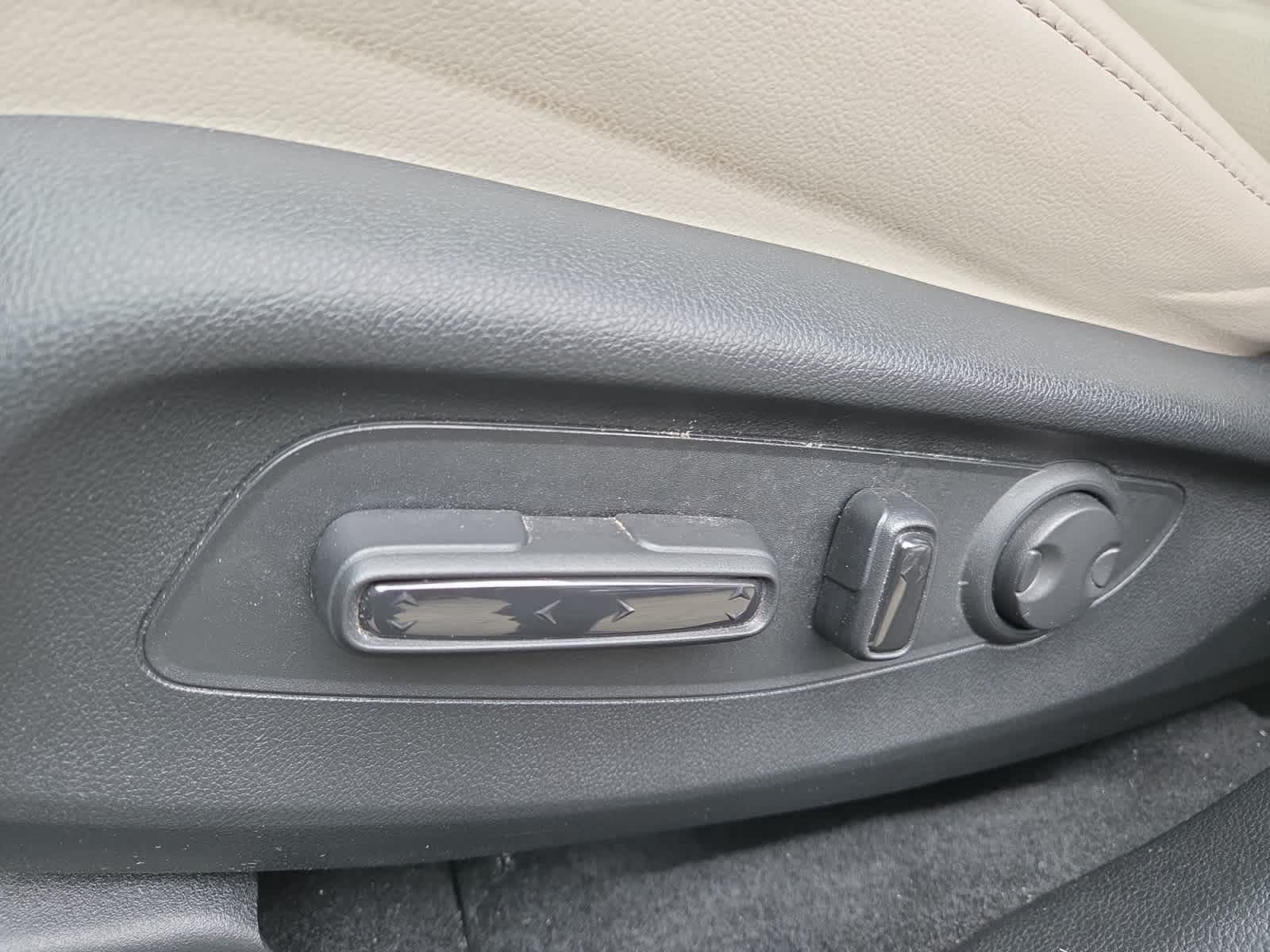 used 2023 Honda CR-V car, priced at $31,798