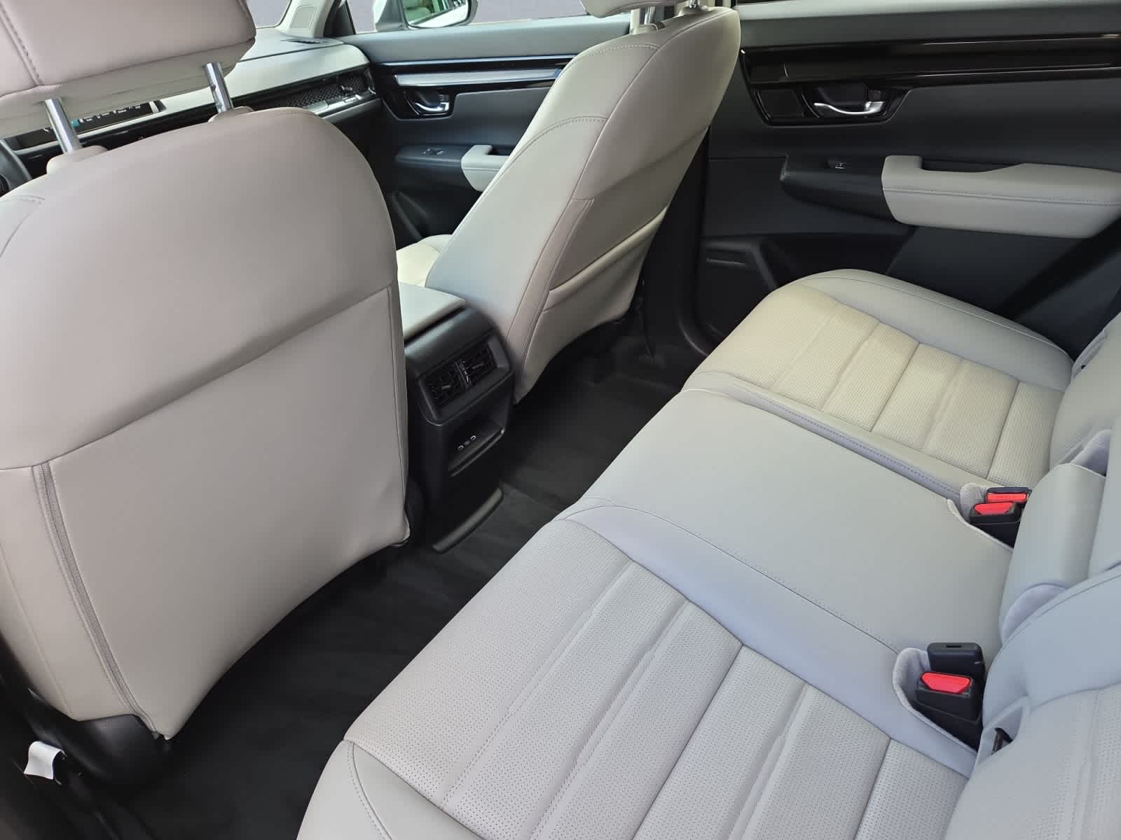 used 2025 Honda CR-V car, priced at $37,998