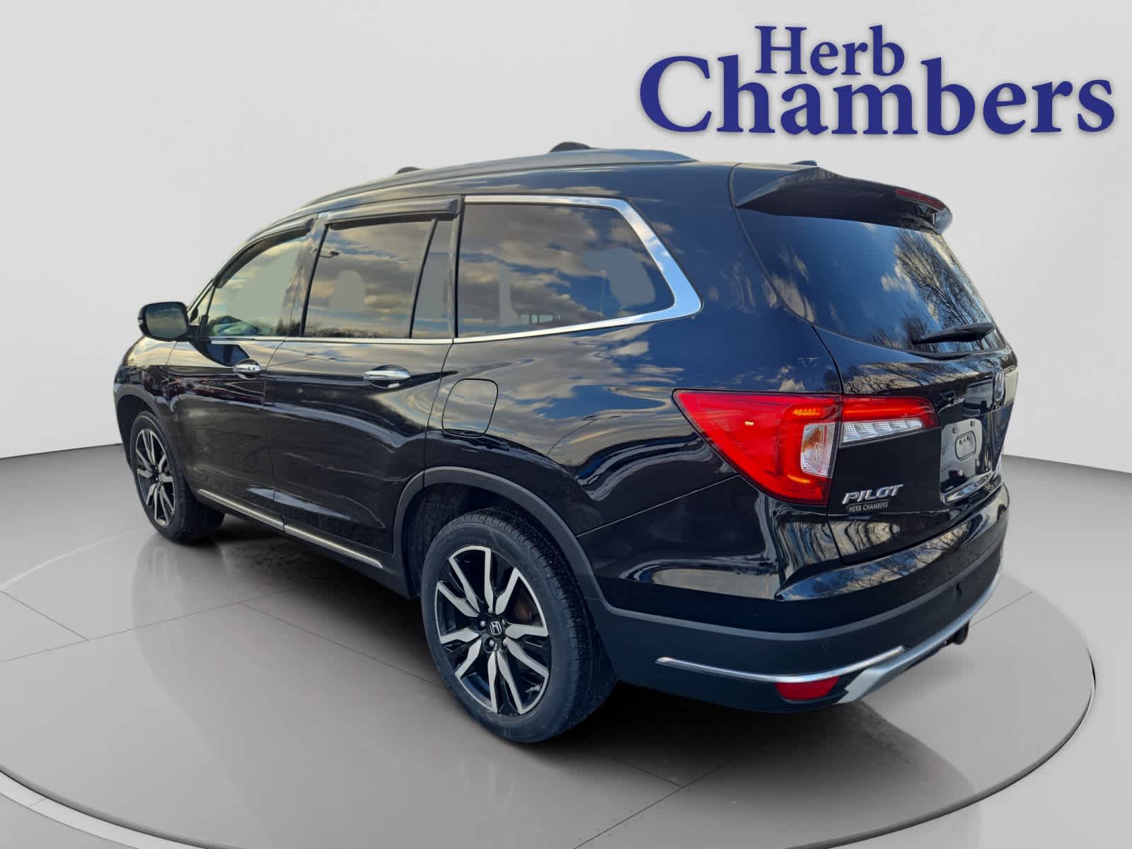 used 2020 Honda Pilot car, priced at $24,998