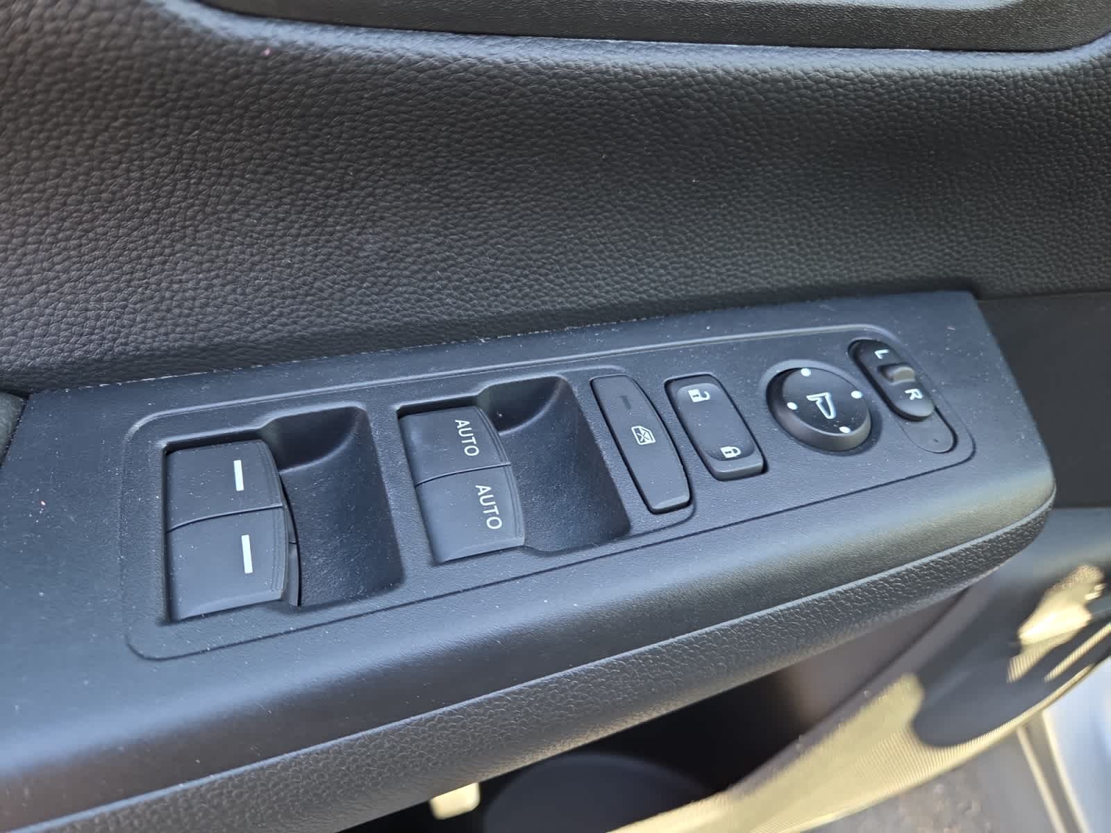 used 2024 Honda CR-V car, priced at $30,998