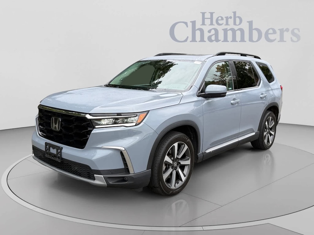 Certified 2024 Honda Pilot Touring SUV