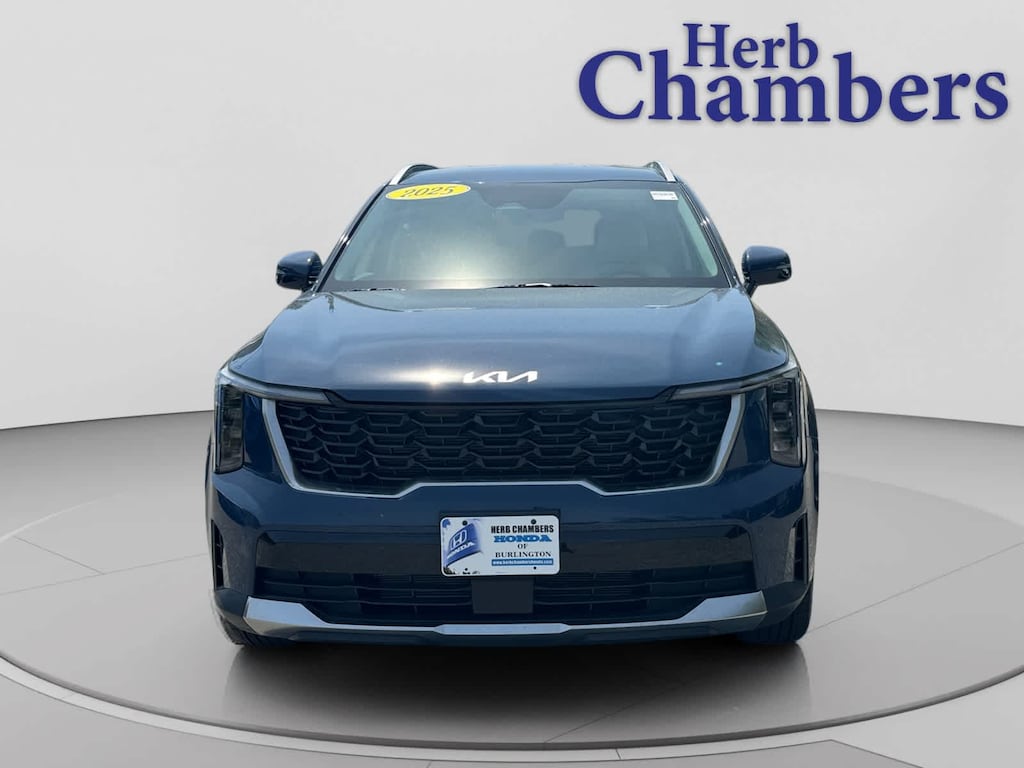 Used 2025 Kia Sorento S SUV