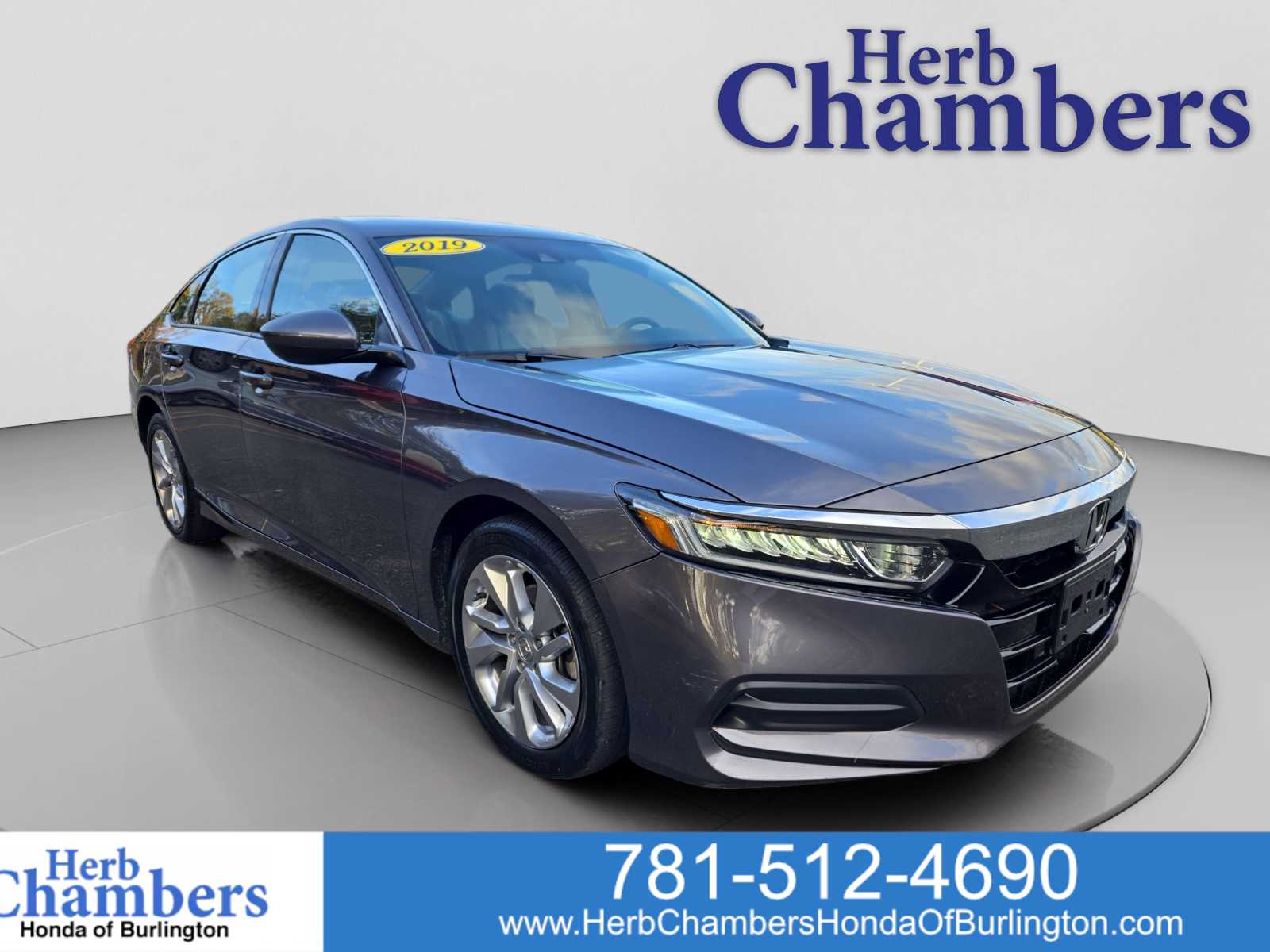 2019 Honda Accord LX's photo