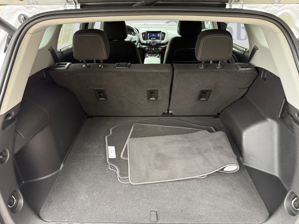Used 2022 GMC Terrain SLE SUV