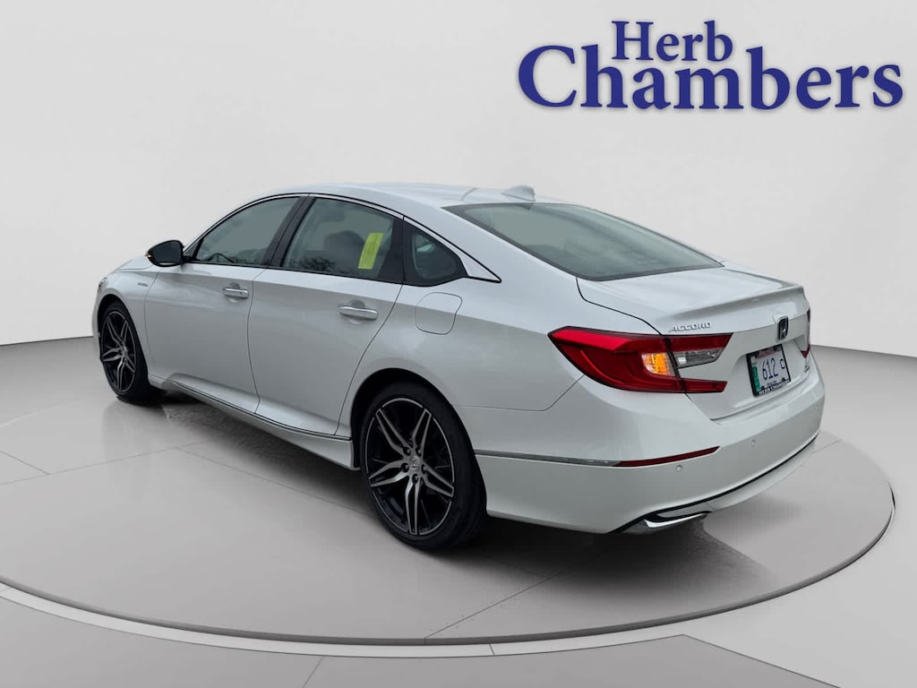 Certified 2022 Honda Accord Hybrid Touring Sedan