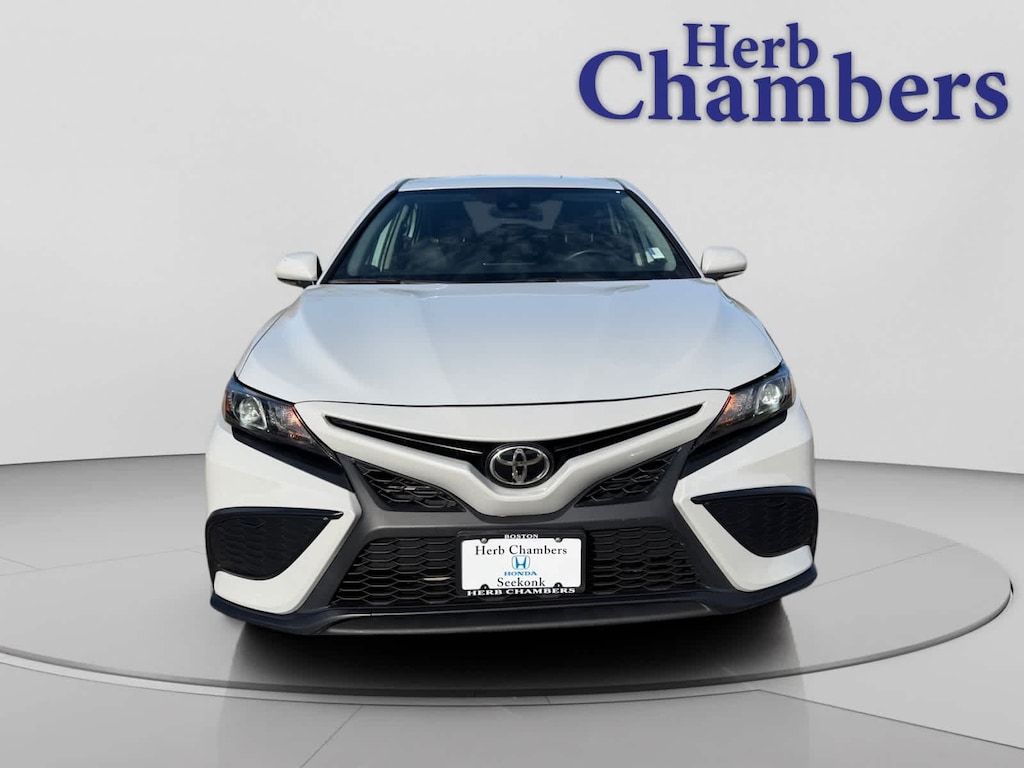 Used 2024 Toyota Camry SE Sedan