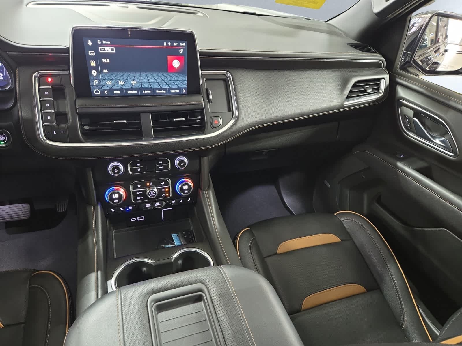 2023 GMC Yukon AT4 - Photo 19