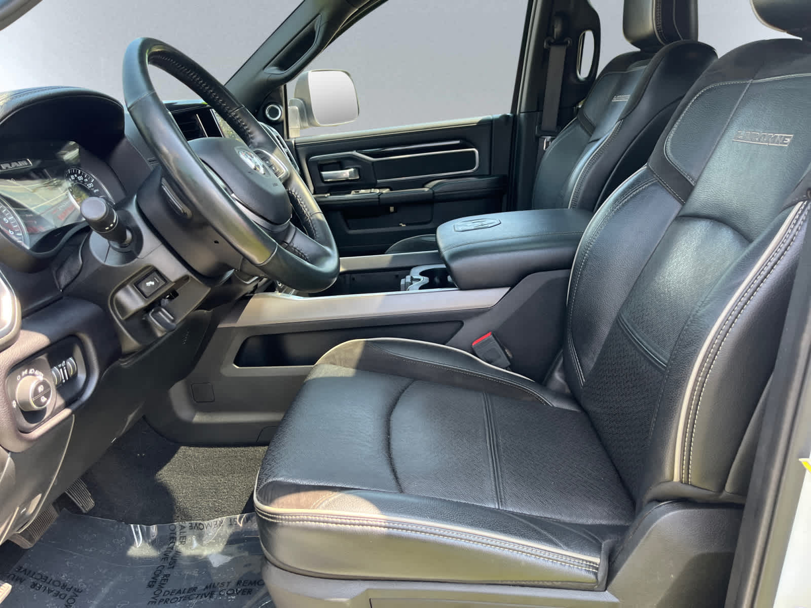 2022 Ram 2500 Laramie photo 4