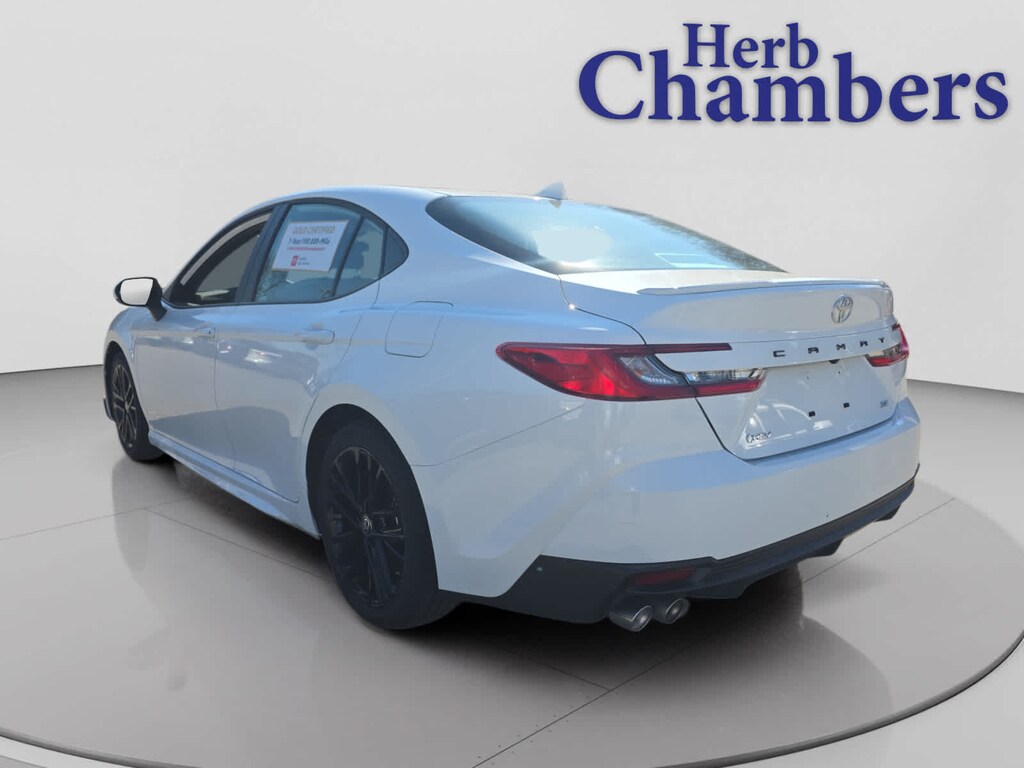 Used 2025 Toyota Camry SE Sedan