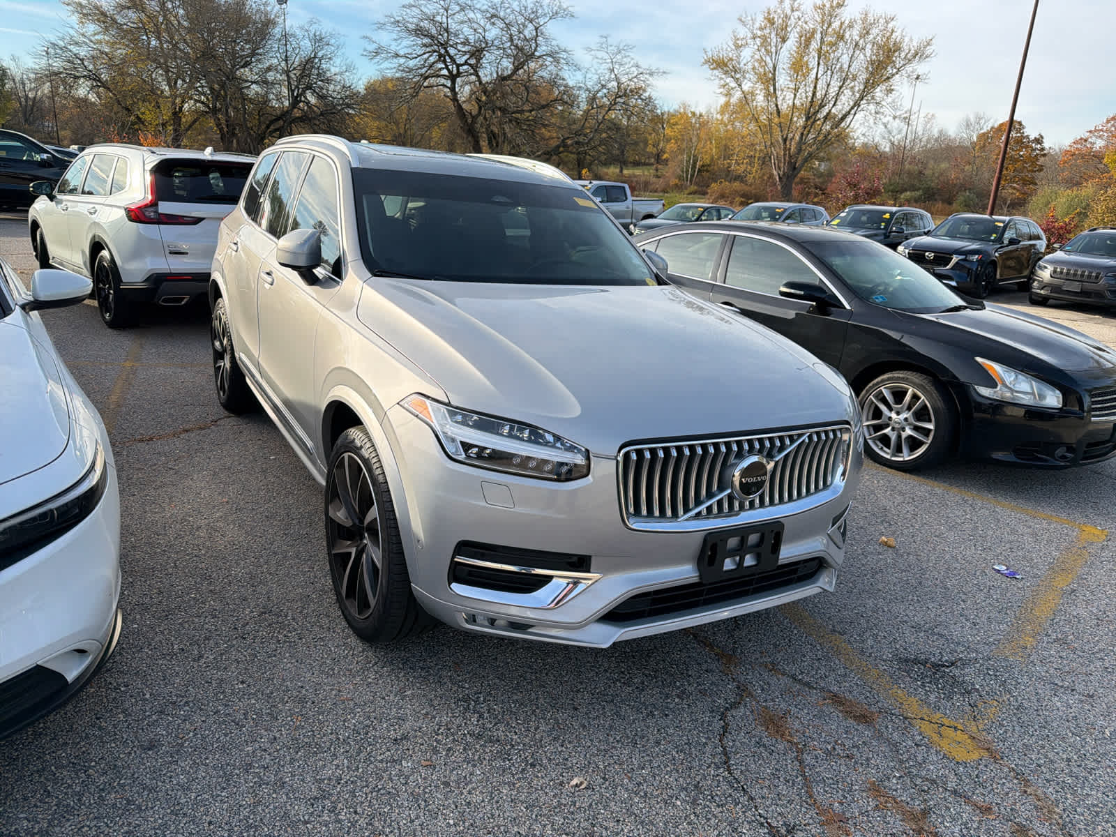 2023 Volvo XC90 AWD Plus photo 3