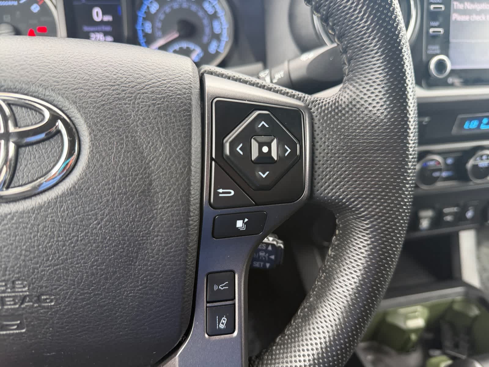 2022 Toyota Tacoma TRD Sport - Photo 26
