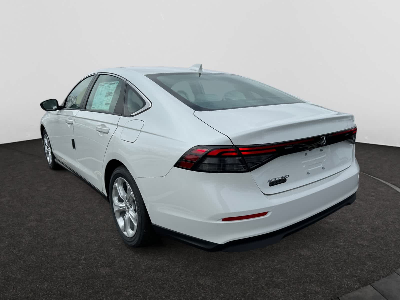 2025 Honda Accord LX photo 3