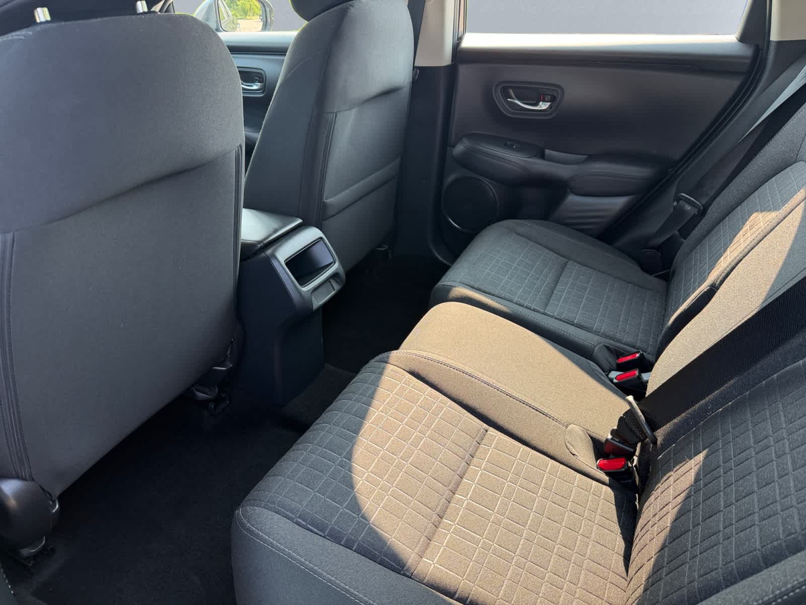 2025 Honda HR-V LX - Photo 18