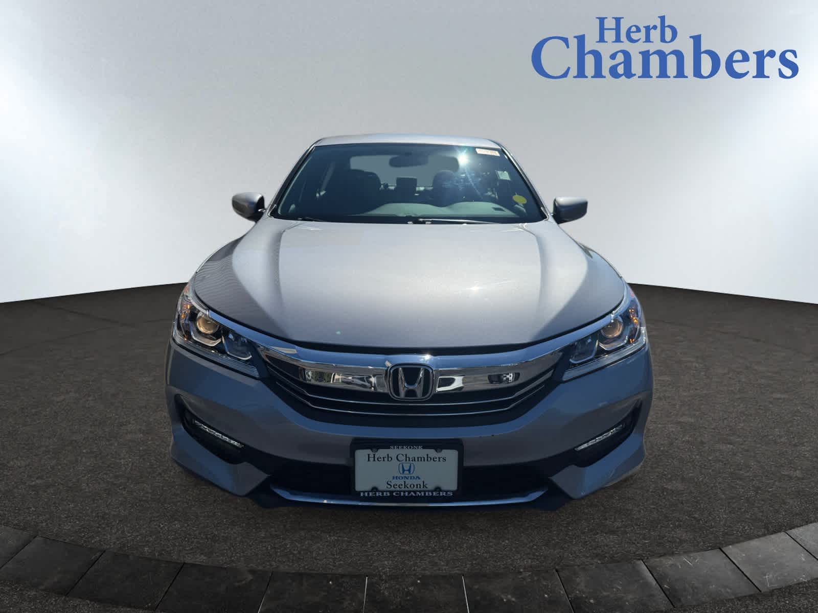 2016 Honda Accord Sport photo 2