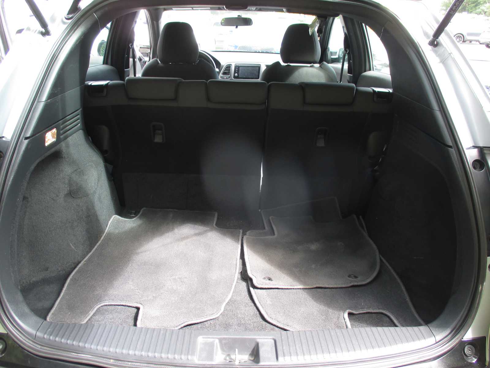 2020 Honda HR-V Sport photo 2