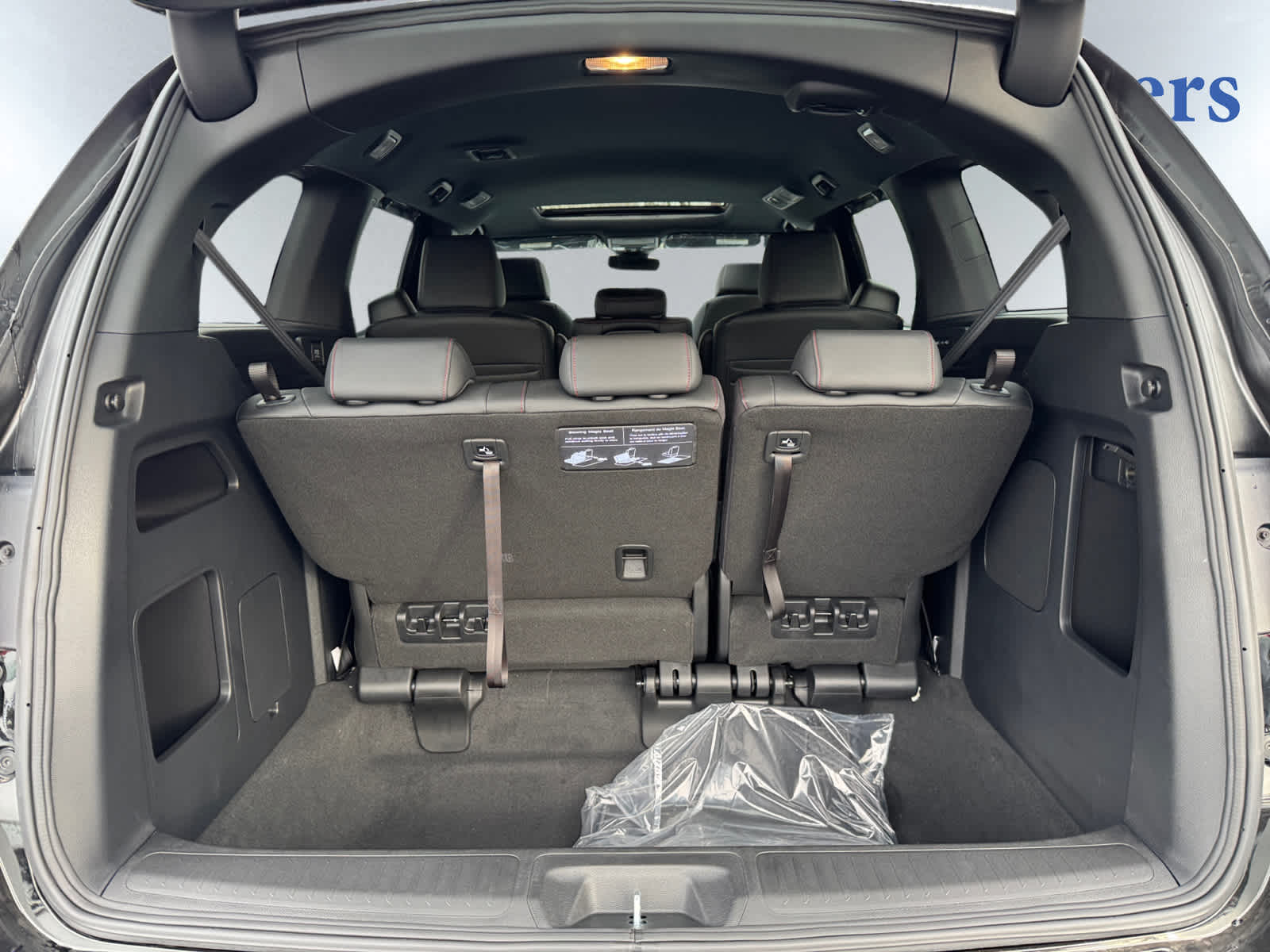 2026 Honda Odyssey photo 4