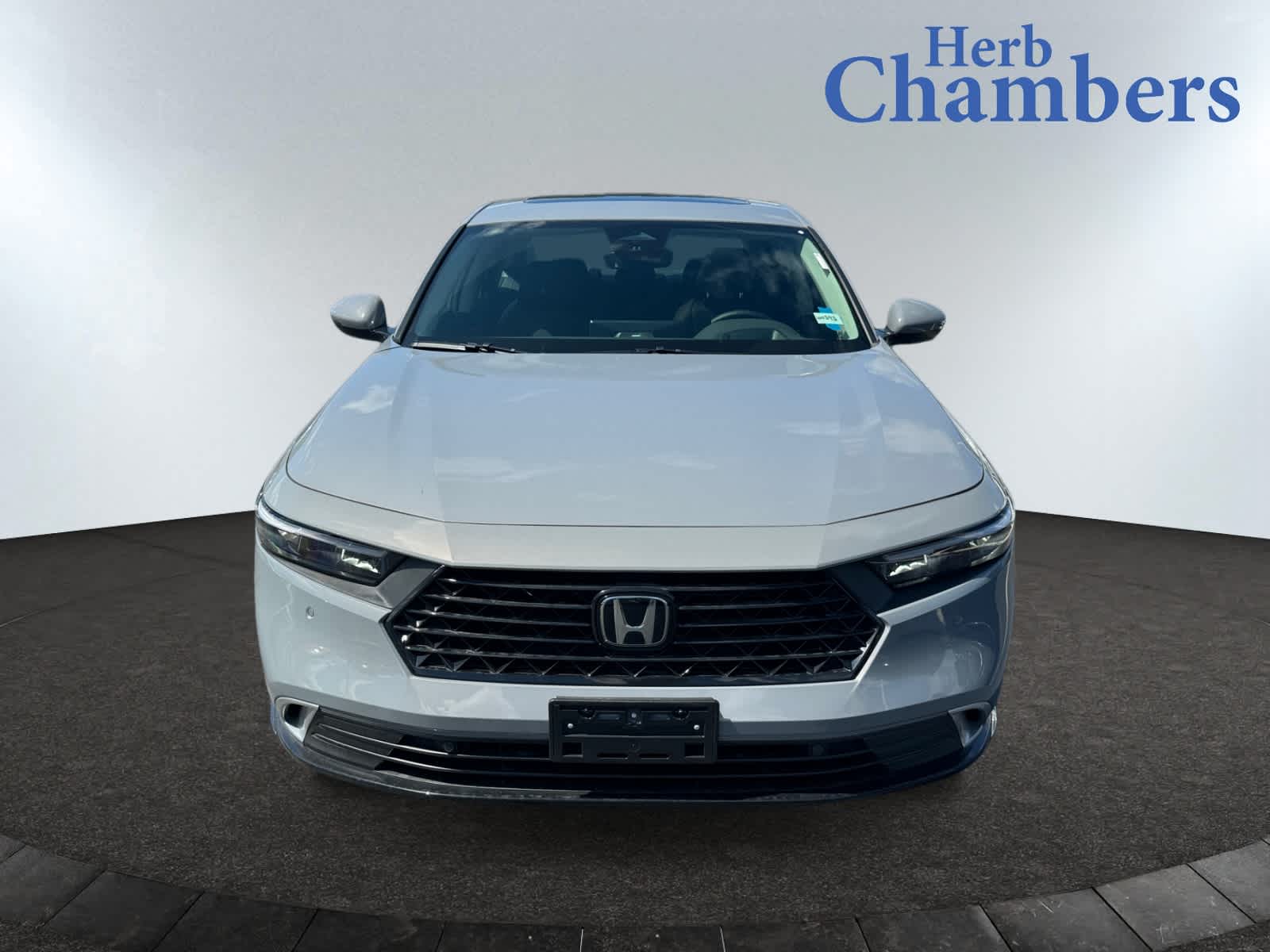 2025 Honda Accord Hybrid Touring photo 2