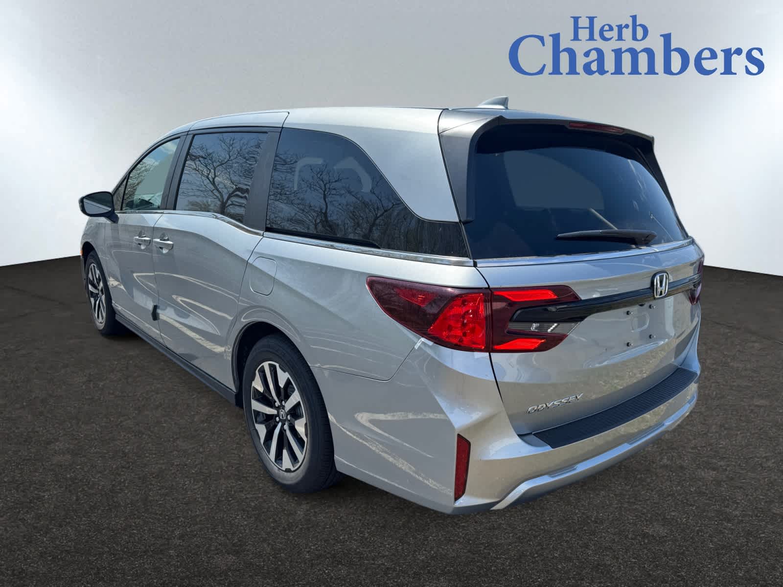 2026 Honda Odyssey EX-L photo 3