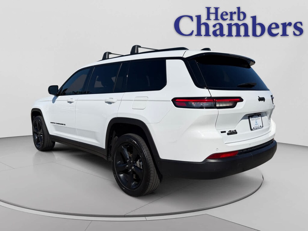 Used 2023 Jeep Grand Cherokee L Laredo SUV