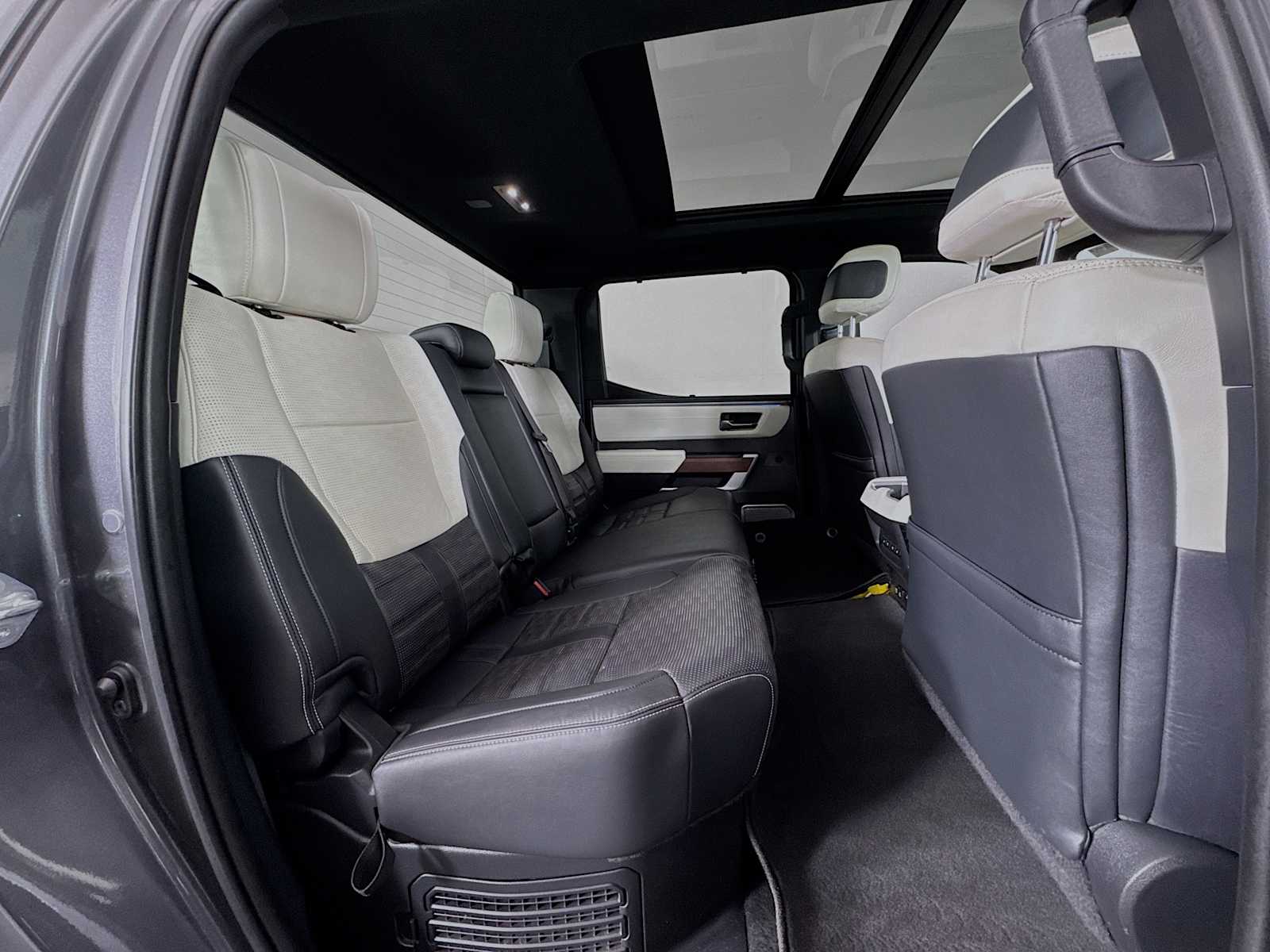 2022 Toyota Tundra Capstone - Photo 25