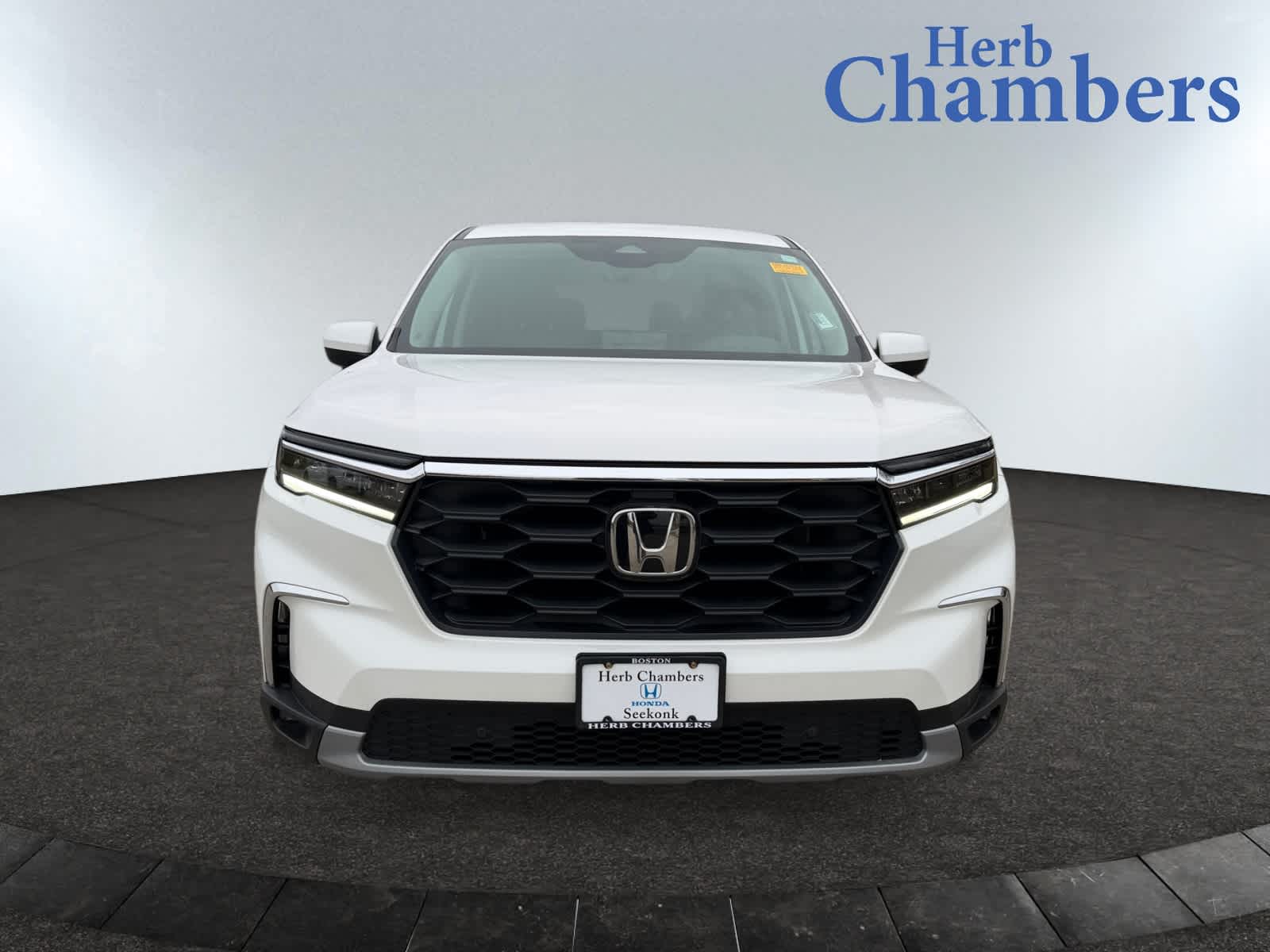 2023 Honda Pilot EX-L photo 2