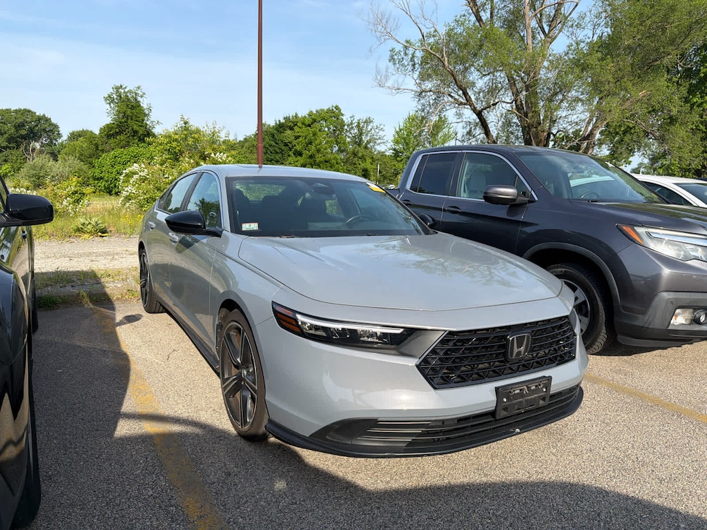 Used 2023 Honda Accord Hybrid Sport w/BSI Sedan