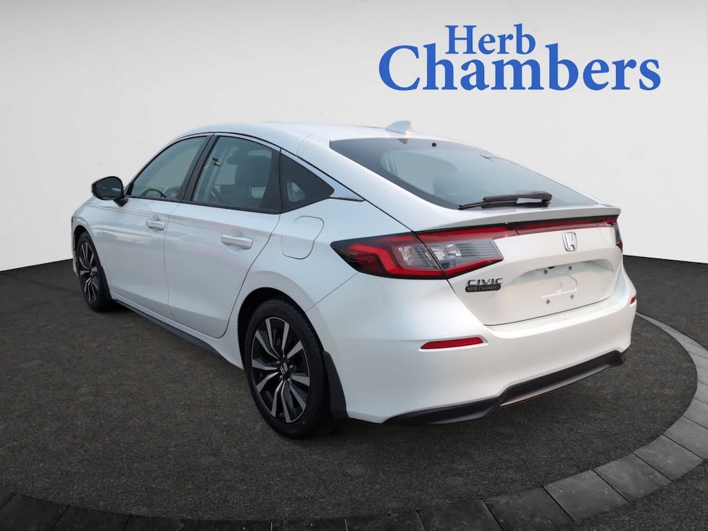 Used 2022 Honda Civic EX-L Hatchback