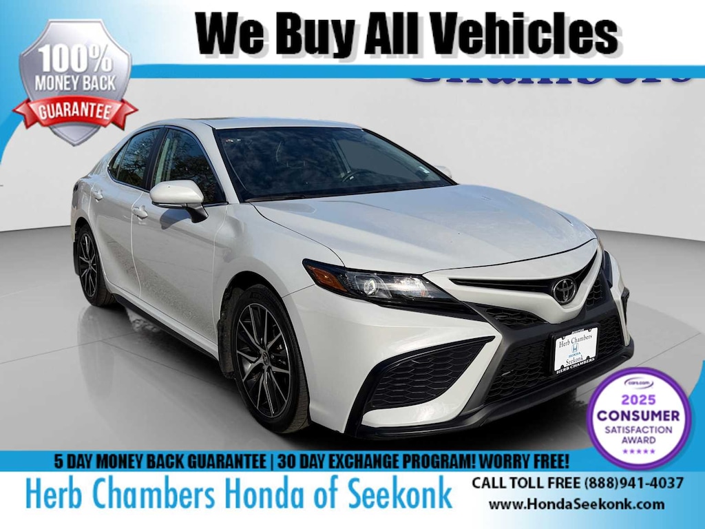 Used 2024 Toyota Camry SE Sedan