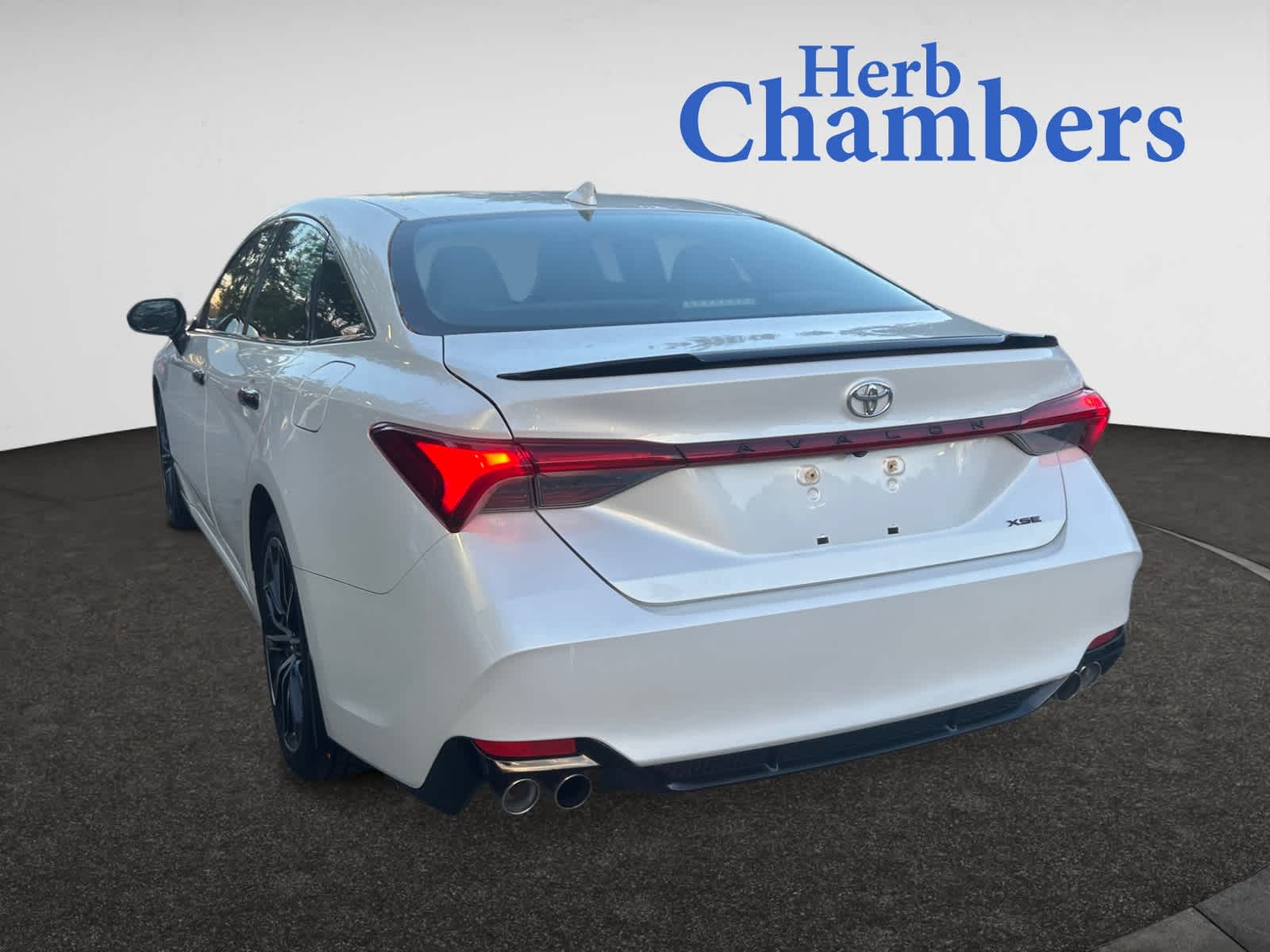 2019 Toyota Avalon XSE photo 3